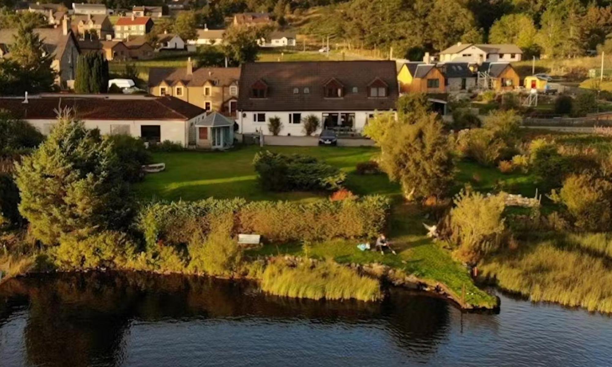 Hotel Loch View, Lairg Esterno foto